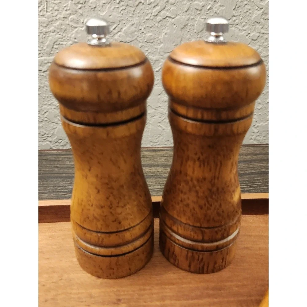 Set Wooden Salt Shaker and Pepper Mill Grinders, Tray & Spoon Rest New!